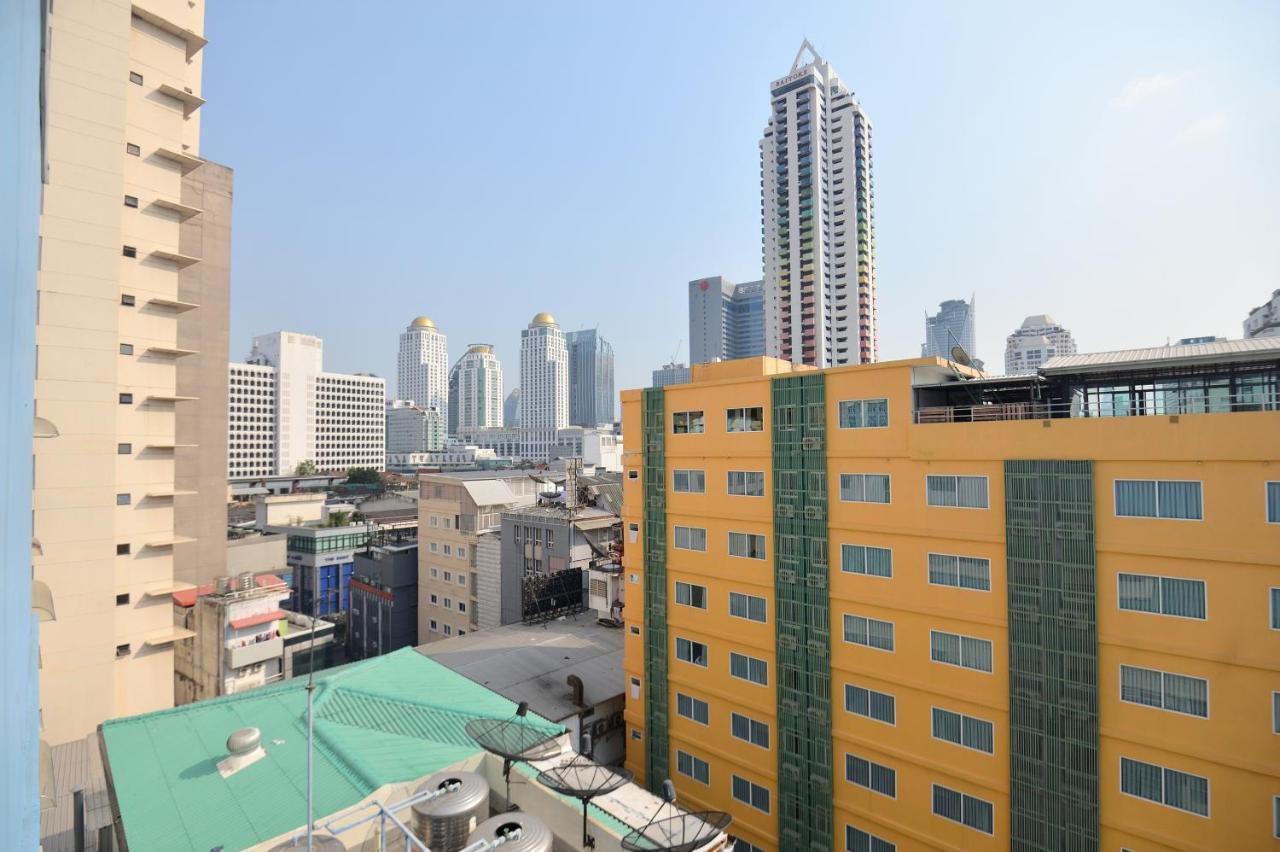De Lux Bangkok Hotel Bagian luar foto